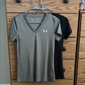 Under Armour Women's Short Sleeve V-Neck Tops - Gray and Black
